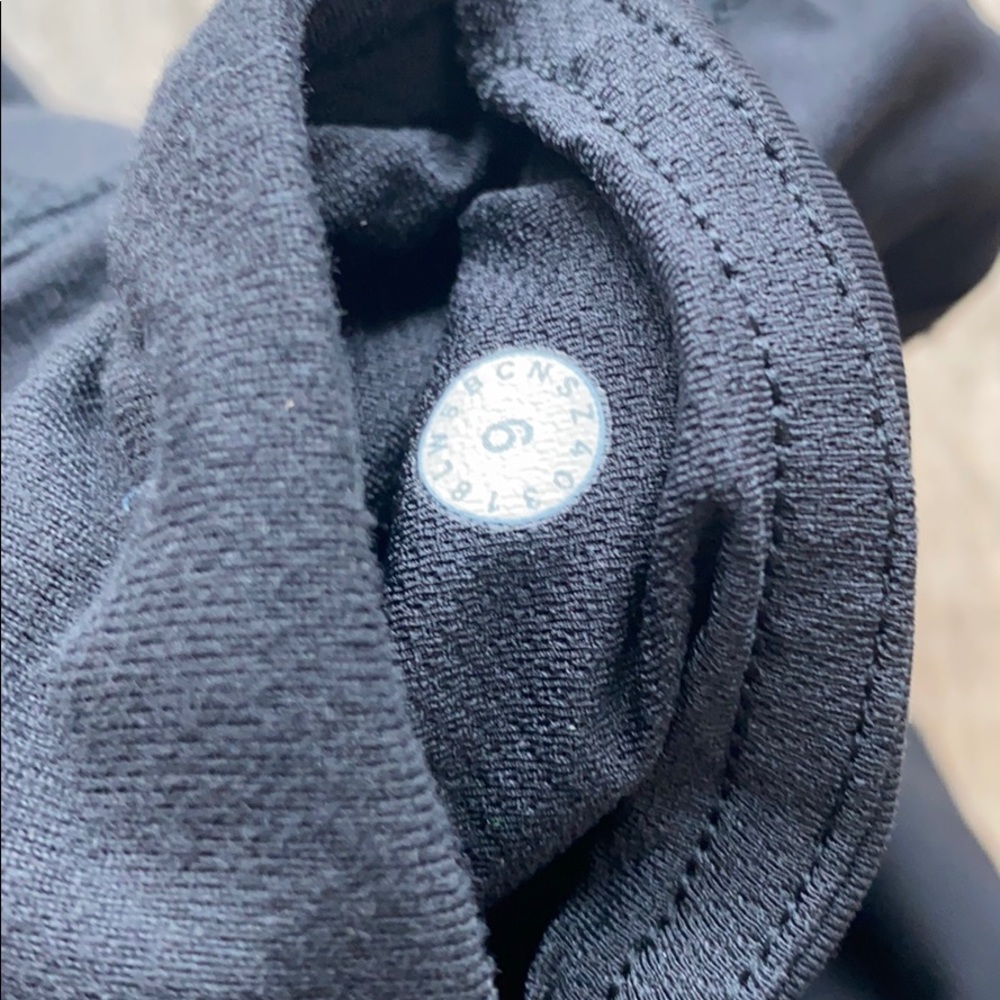 Lululemon Rouched Bottom Pant - Picture 3 of 3